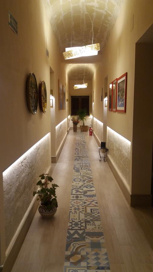 Albergo Bouganville Фавиняна Екстериор снимка